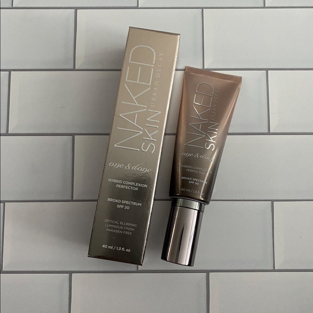 Urban Decay Naked Skin One & Done in Medium Dark